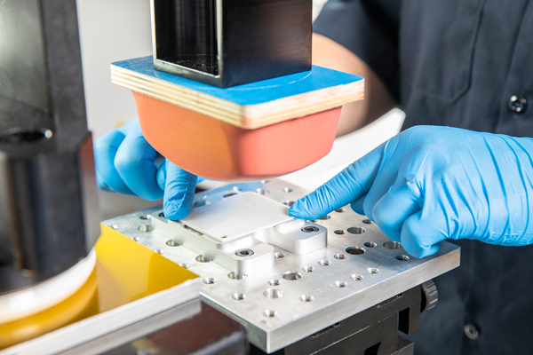 pad printing injection molding sec ops 05 600x400 bf06395